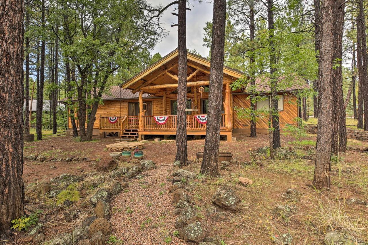Lush Pinetop Retreat With Large Deck And Wooded Yard! Exterior photo