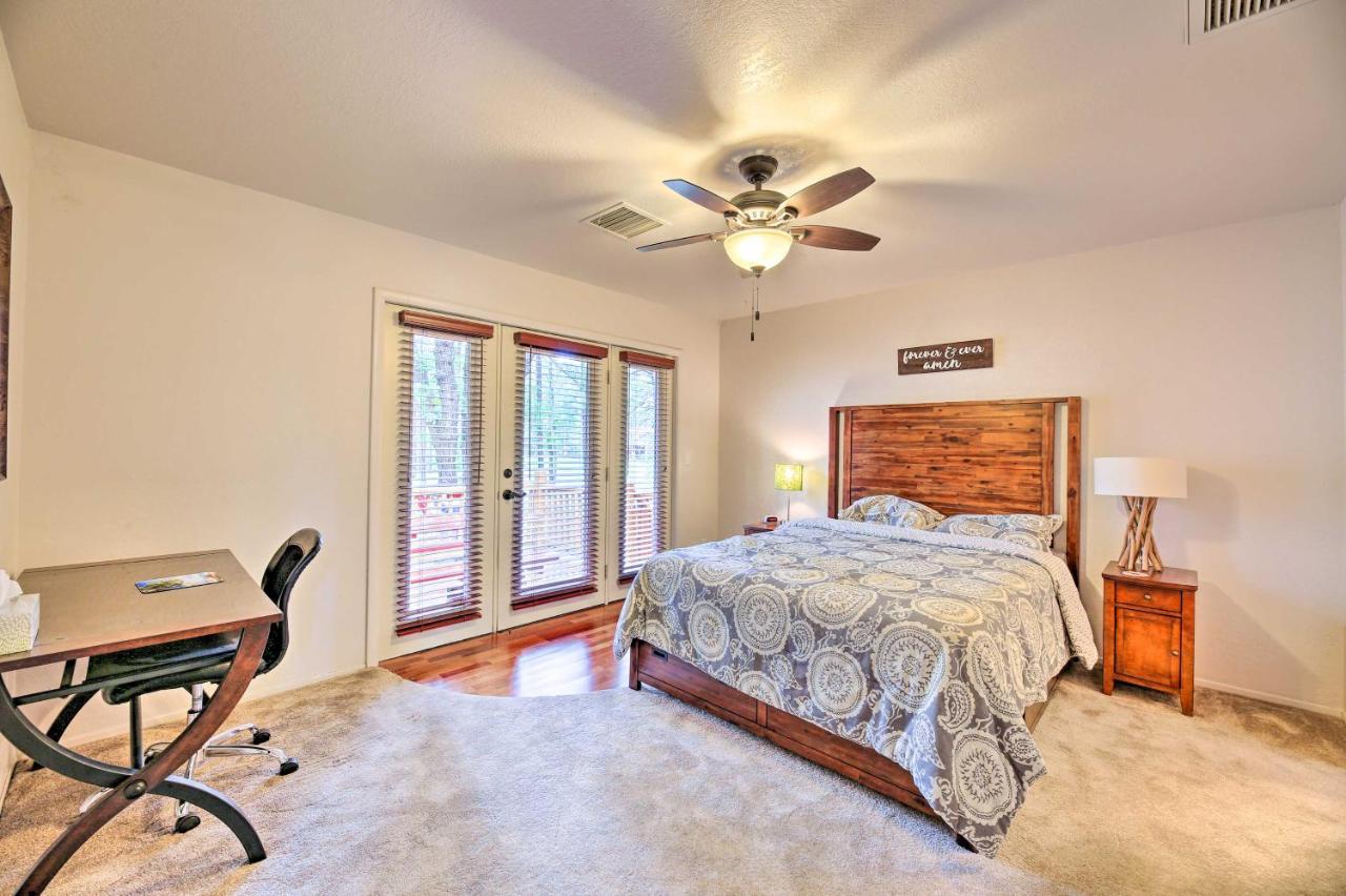 Lush Pinetop Retreat With Large Deck And Wooded Yard! Exterior photo